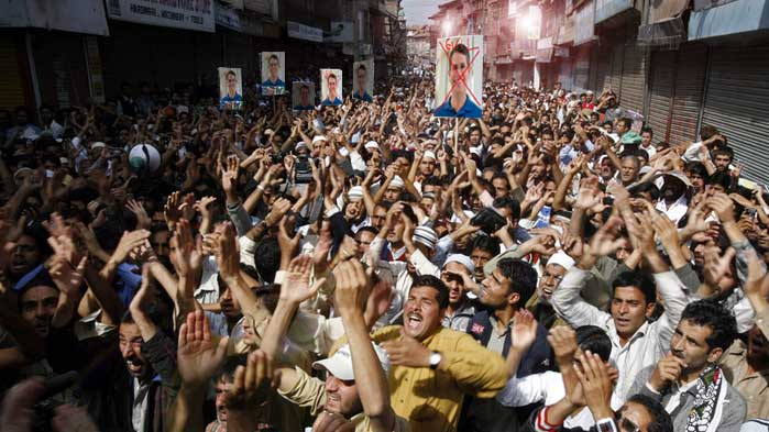 Outrage in India over Google Penguin update. Demonstrations against Matt Cutts. 